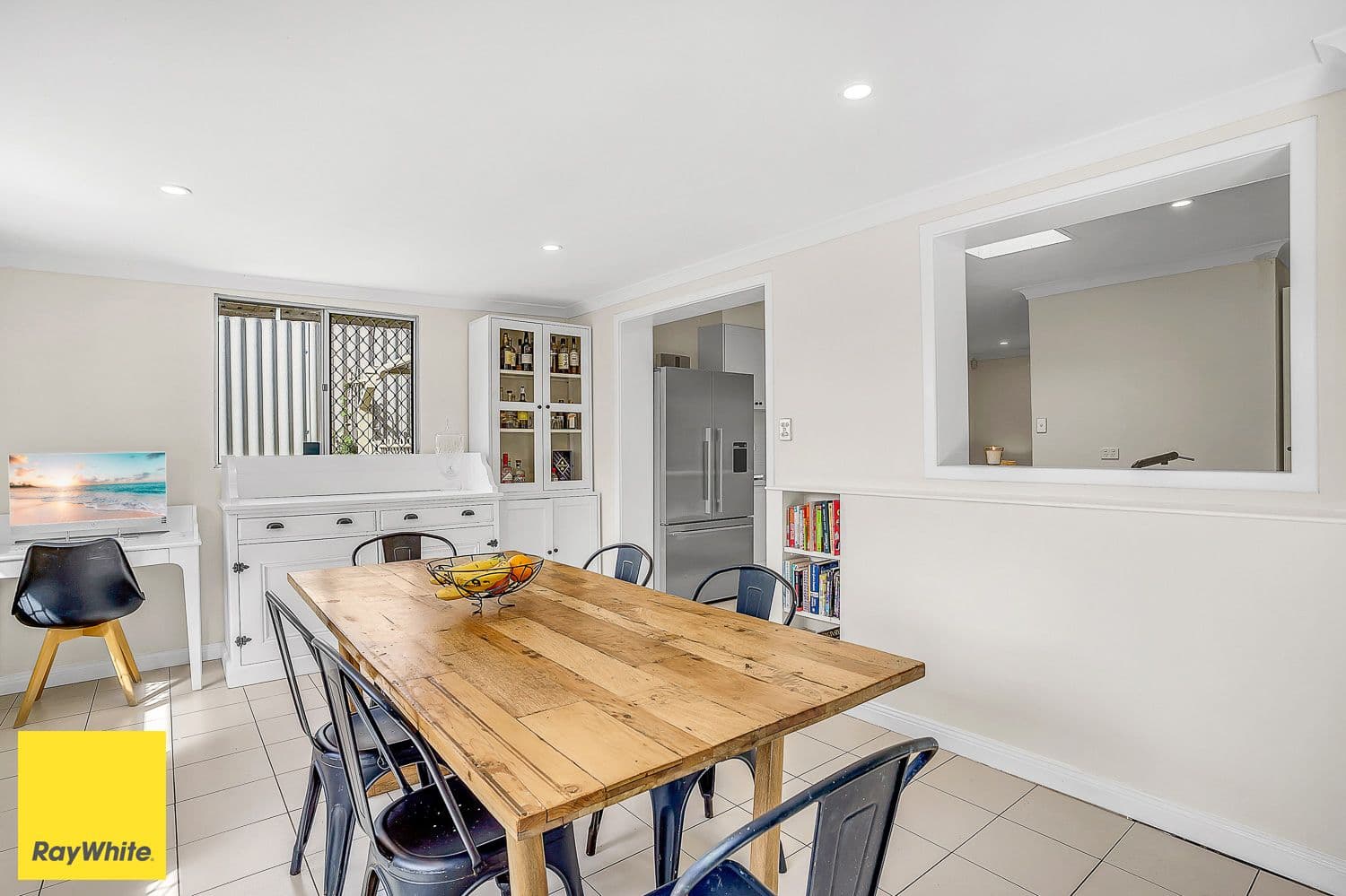 31 Calvert Way, Girrawheen WA 6064, Girrawheen - Thumbnail 7
