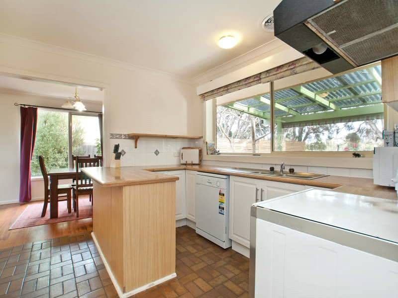 32 Glenelg Avenue, FRANKSTON VIC 3199, Frankston - Thumbnail 3