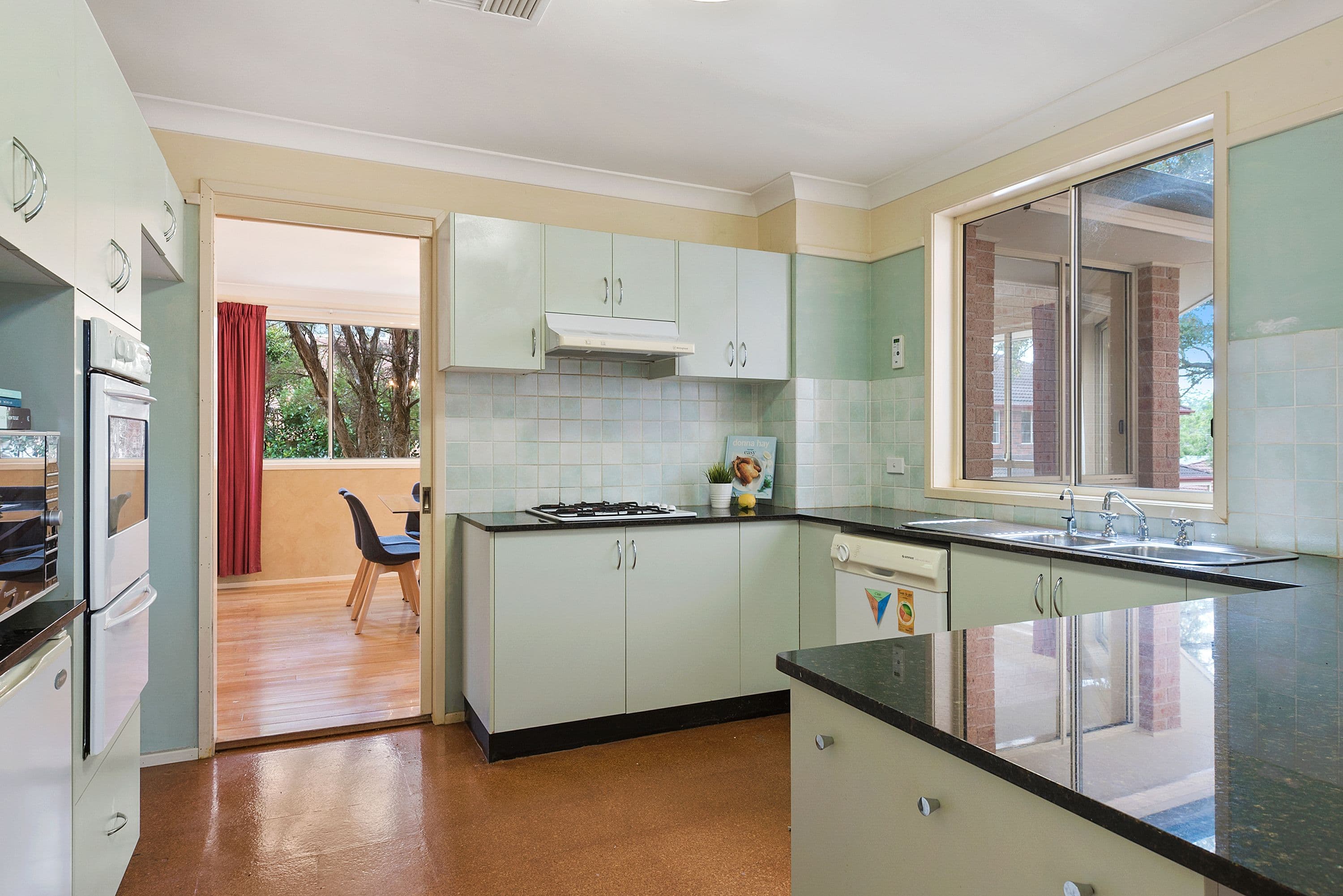 24 Shepherds Drive, Cherrybrook - Thumbnail 4