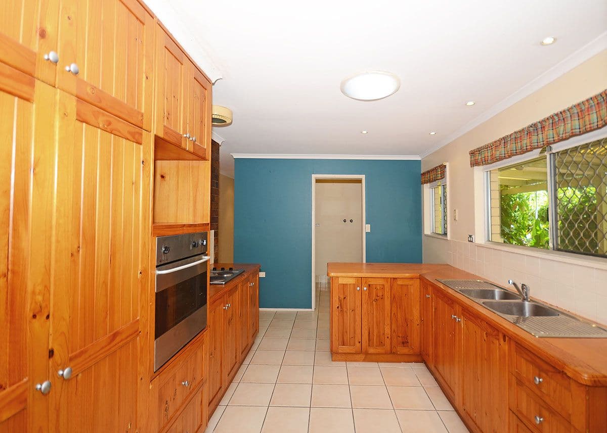 19 Galatea Street, Point Vernon QLD 4655, Point Vernon - Thumbnail 4