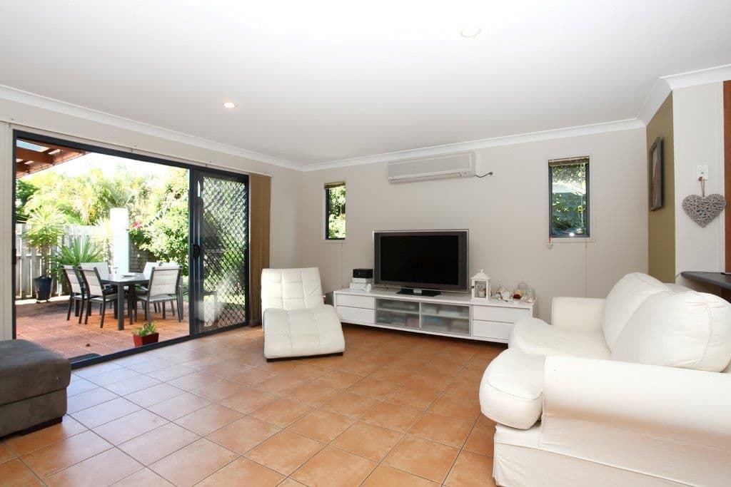 2 Karri Court, BURLEIGH HEADS QLD 4220, Burleigh Heads - Image 1