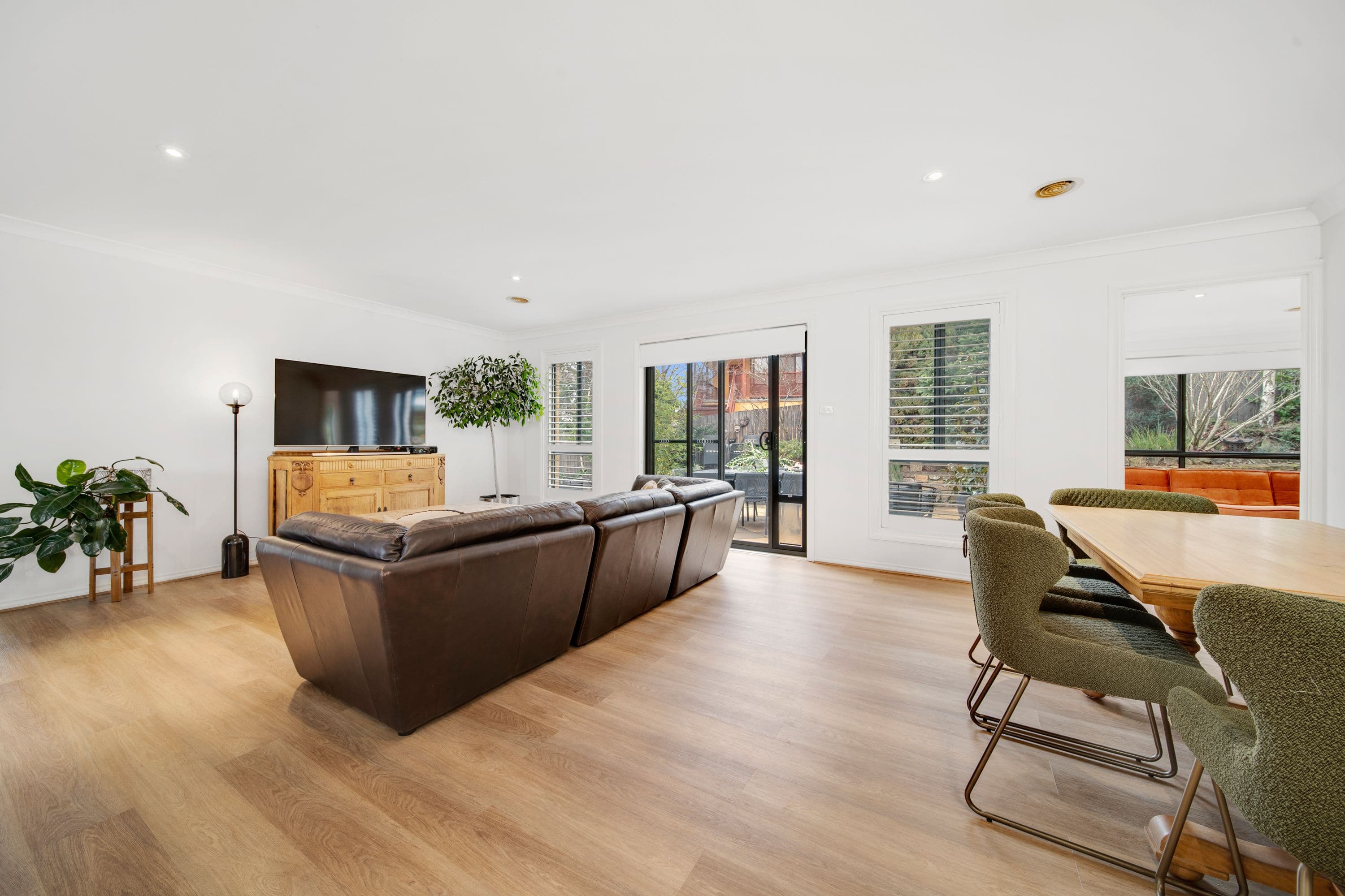 13 Loxton Place, Dunlop ACT 2615, Dunlop - Thumbnail 5