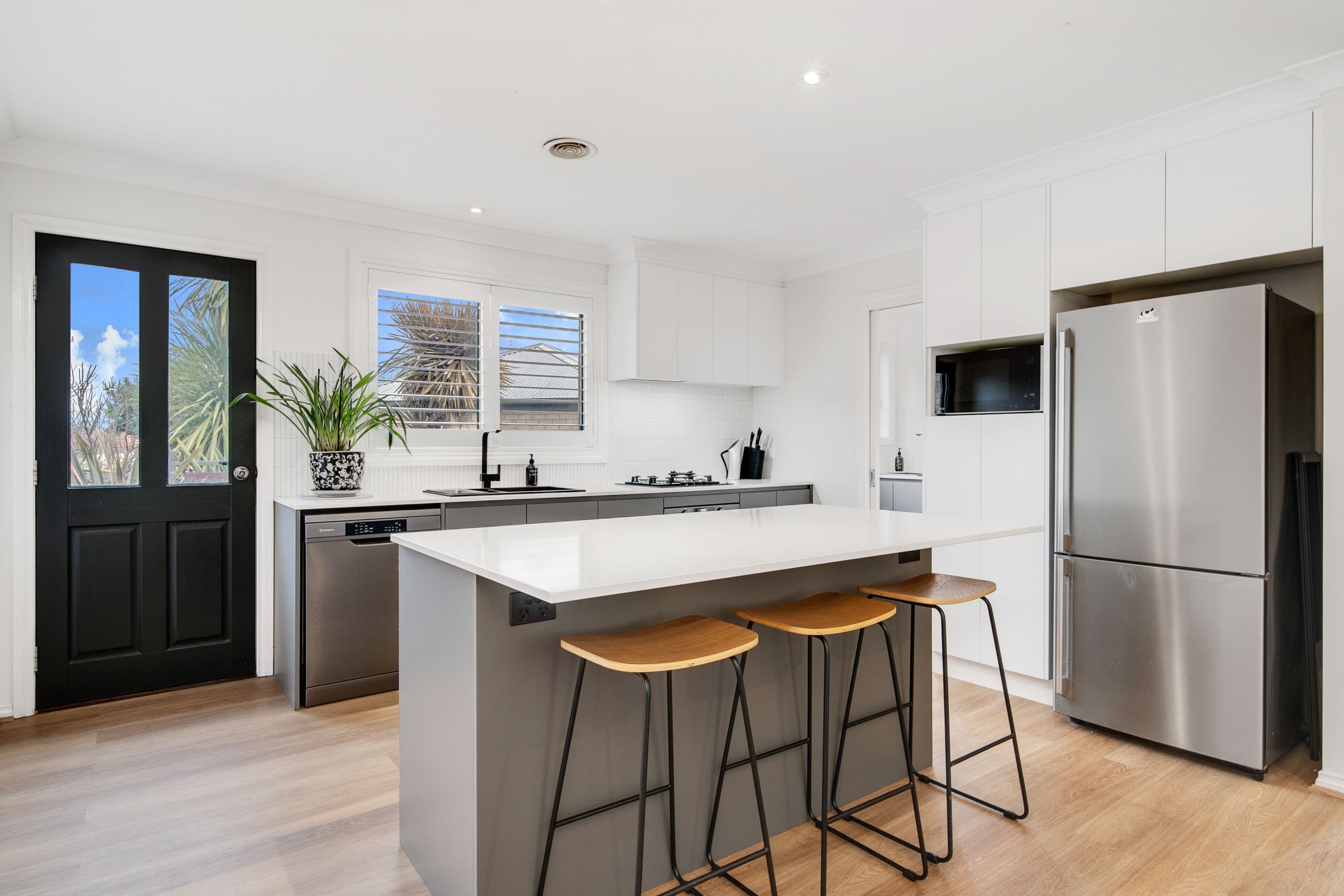 13 Loxton Place, Dunlop ACT 2615, Dunlop - Thumbnail 6