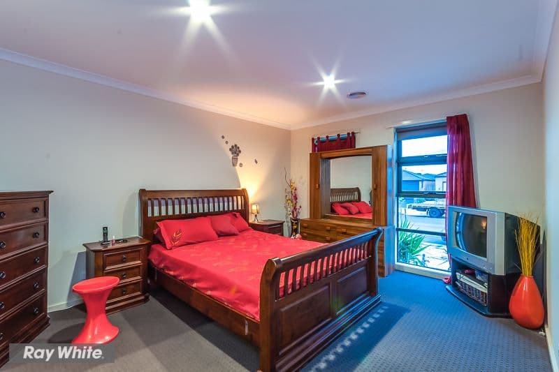 61 Chlorinda Road, Tarneit VIC 3029, Tarneit - Thumbnail 2