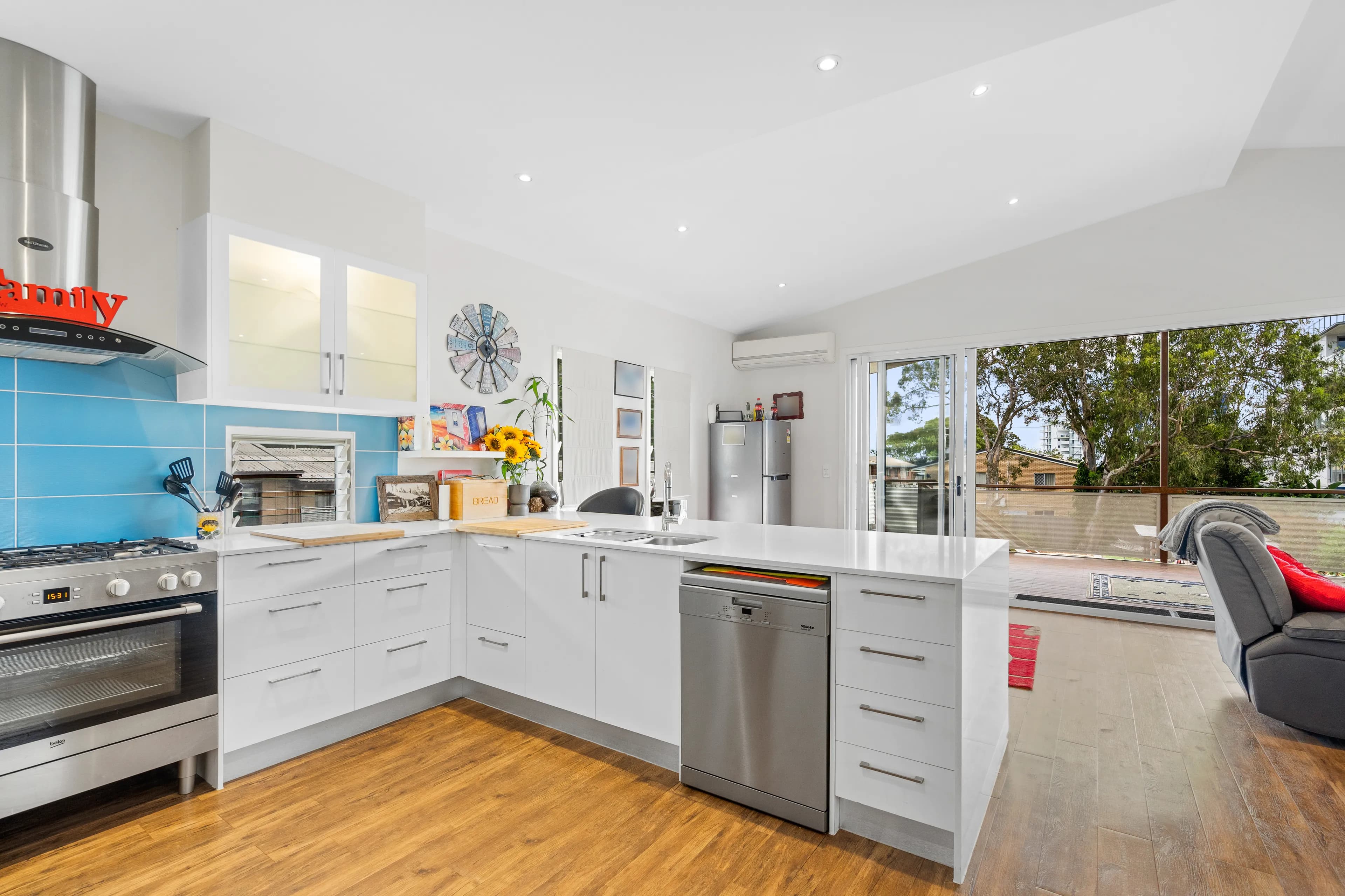 31 Alfred Street, Woody Point QLD 4019, Woody Point - Thumbnail 8