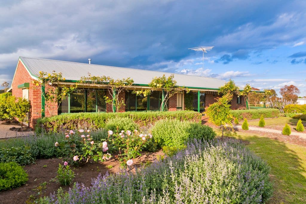 4 Glennette Court, BANNOCKBURN VIC 3331, Bannockburn - Image 1