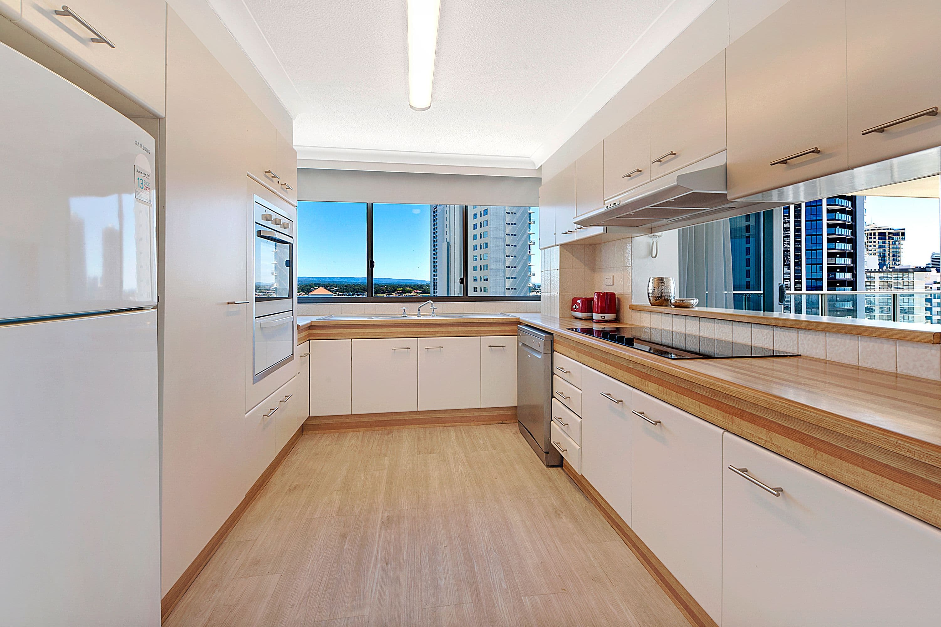 150 Hi Surf / The Esplanade, Surfers Paradise QLD 4217, Surfers Paradise - Thumbnail 7
