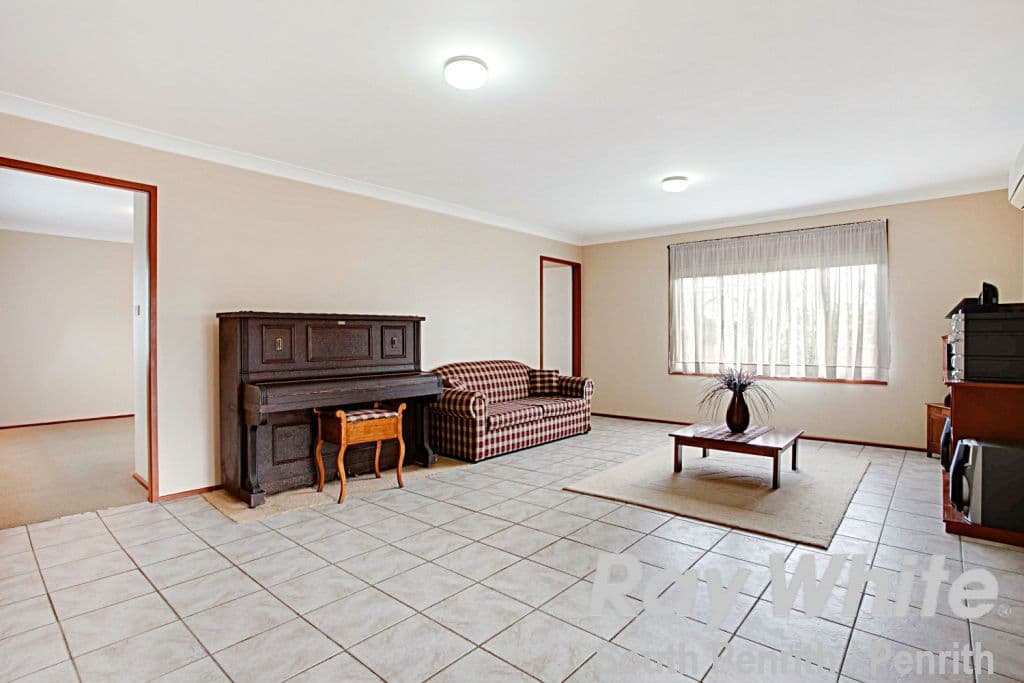 17 Samuel Foster Drive, South Penrith NSW 2750, South Penrith - Thumbnail 5