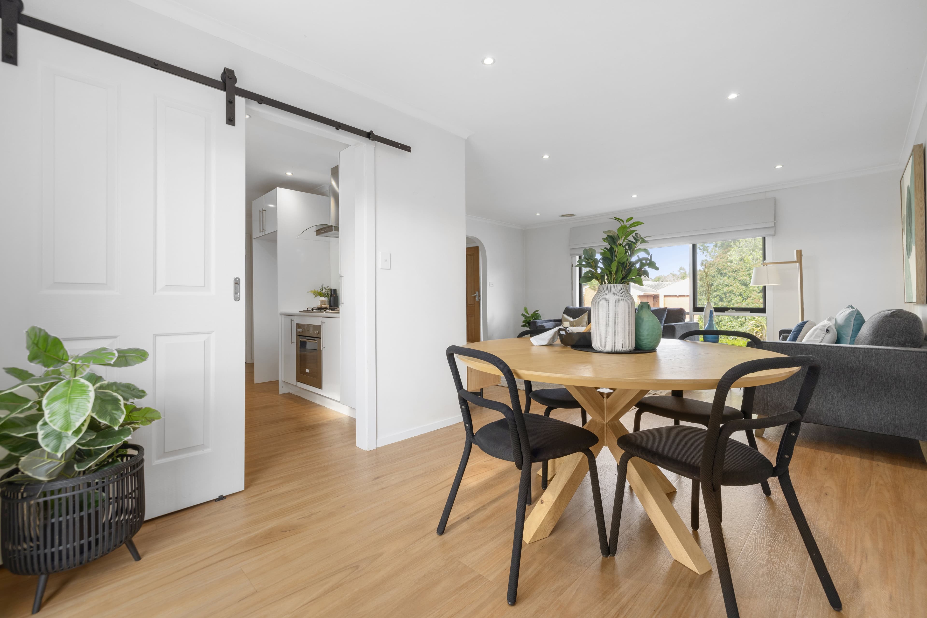 9 Trefoil Street, Ferntree Gully VIC 3156, Ferntree Gully - Thumbnail 4