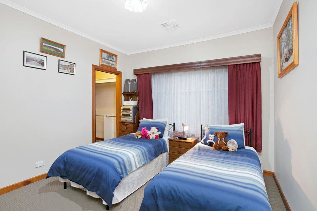 5 Marinna Court, West Lakes SA 5021, West Lakes - Thumbnail 8