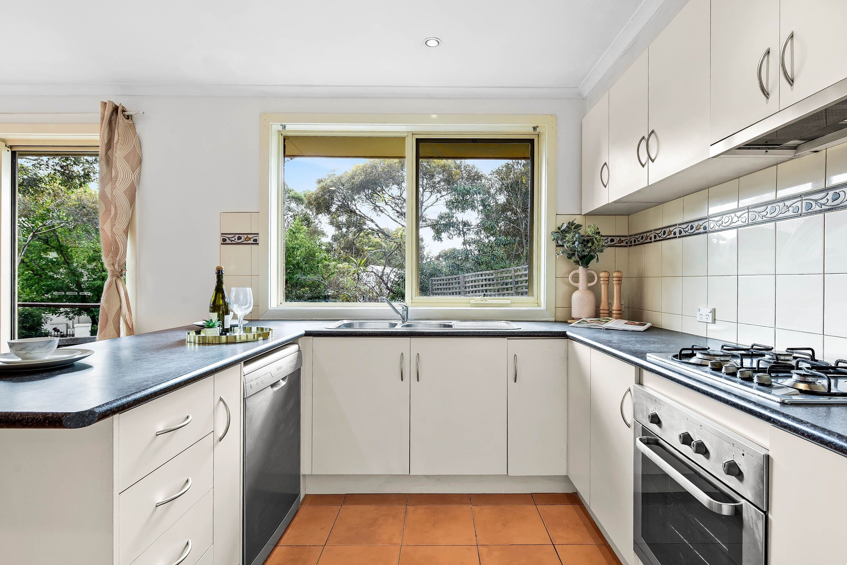 28 Simmons Street, Box Hill North VIC 3129, Box Hill North - Thumbnail 8