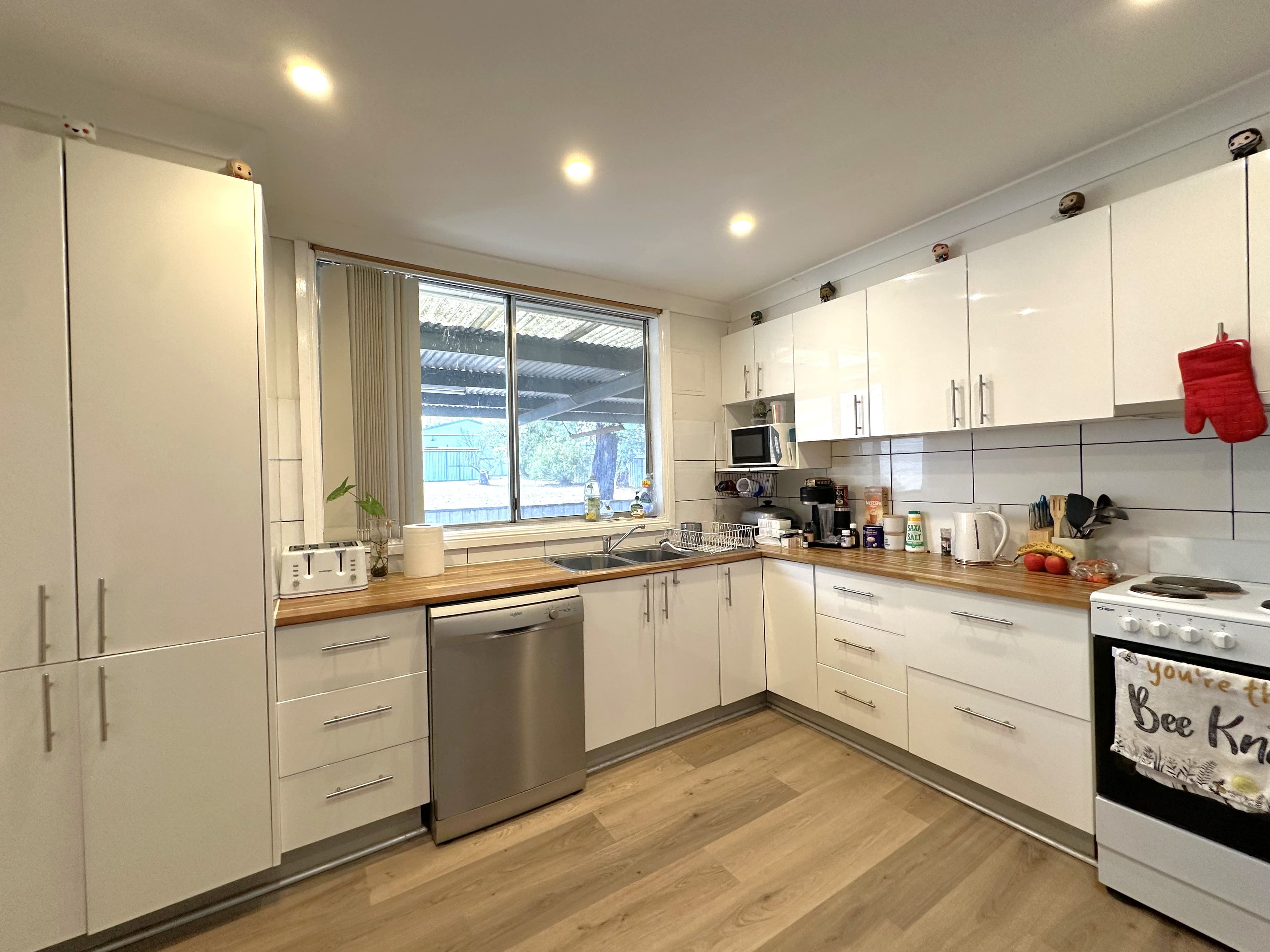 81 Edwards Street, Young NSW 2594, Young - Thumbnail 2
