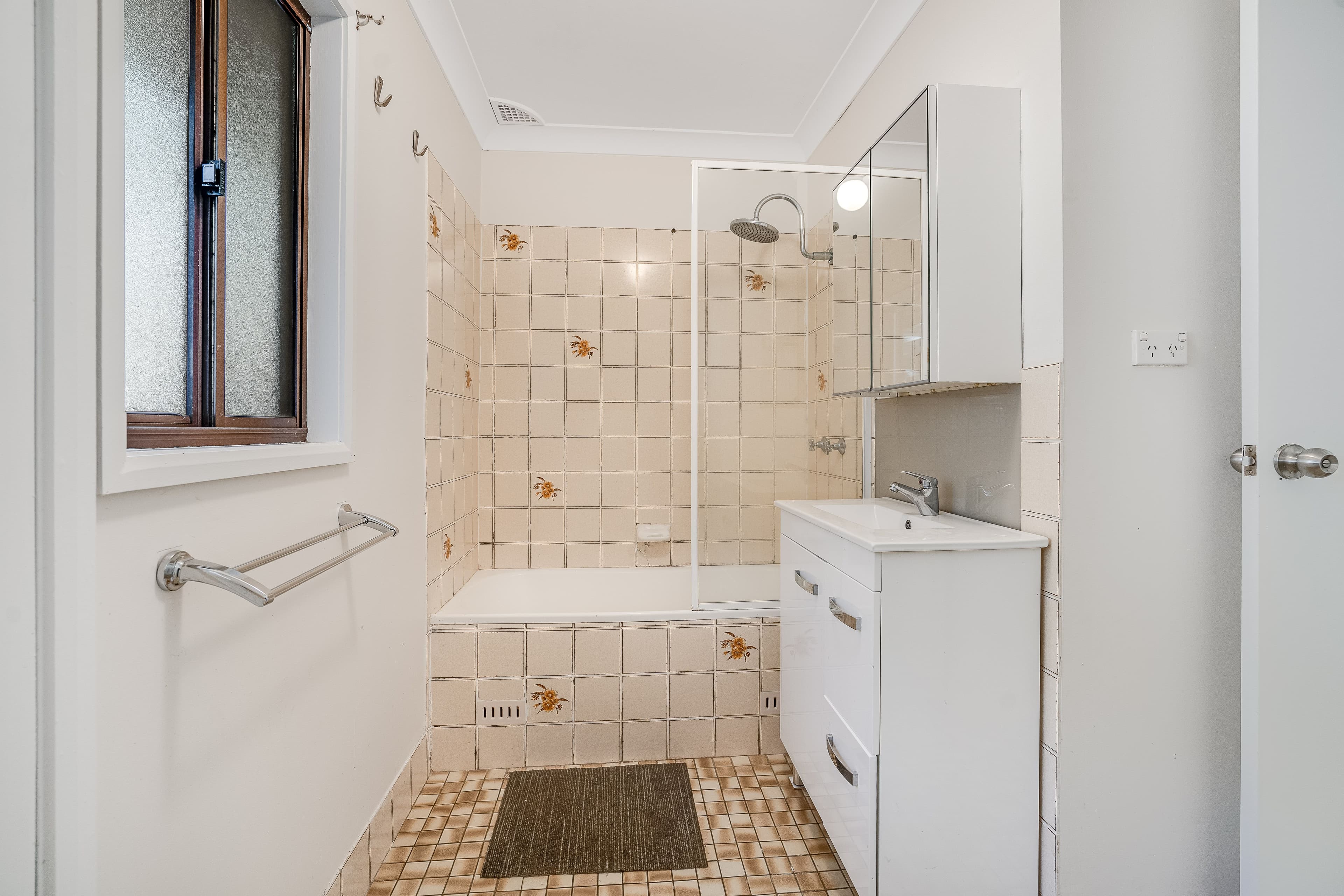 8 Heath Road, Hardys Bay NSW 2257, Hardys Bay - Thumbnail 8
