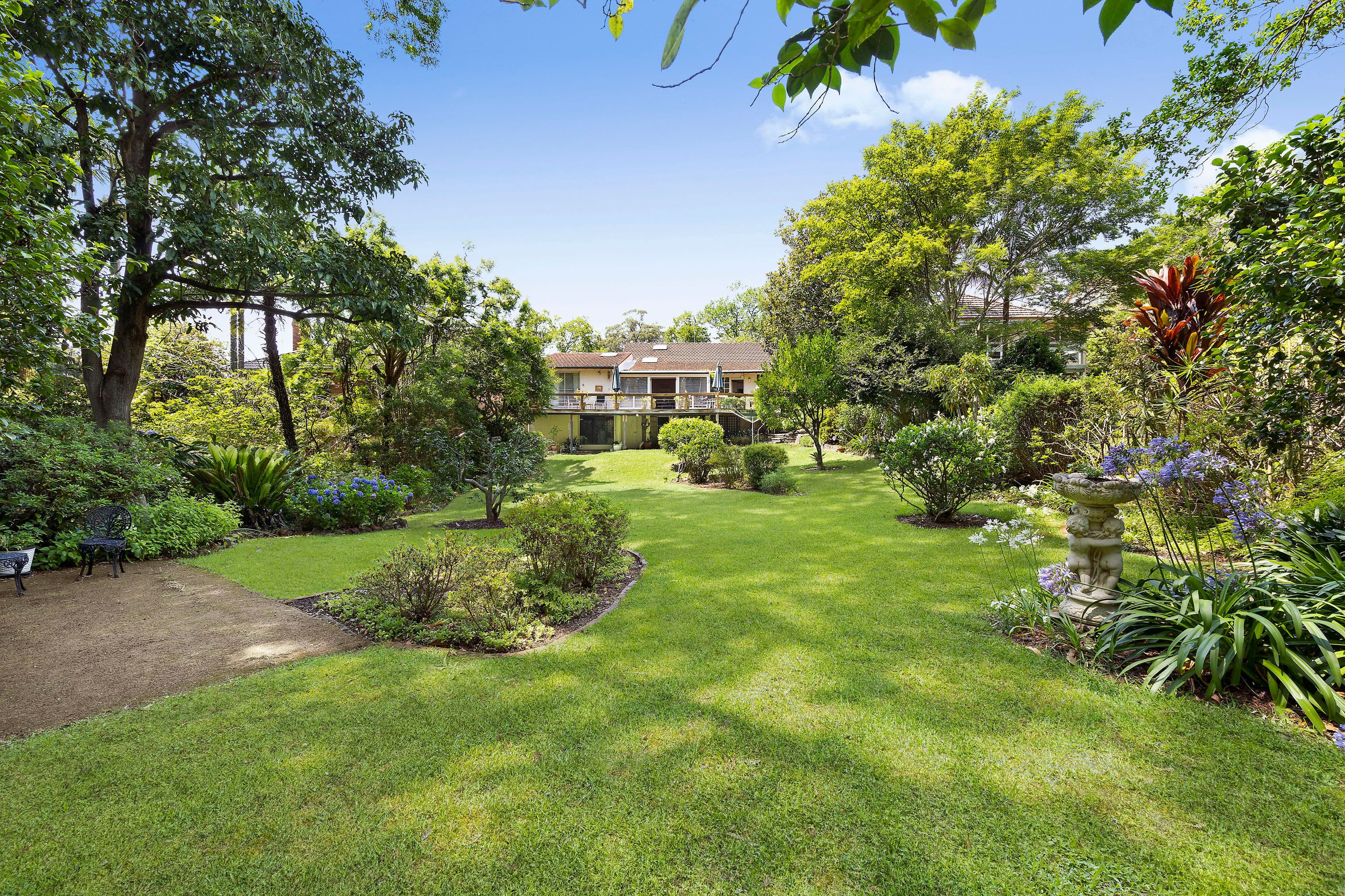 28 McIntosh Street, Gordon NSW 2072, Gordon - Thumbnail 2