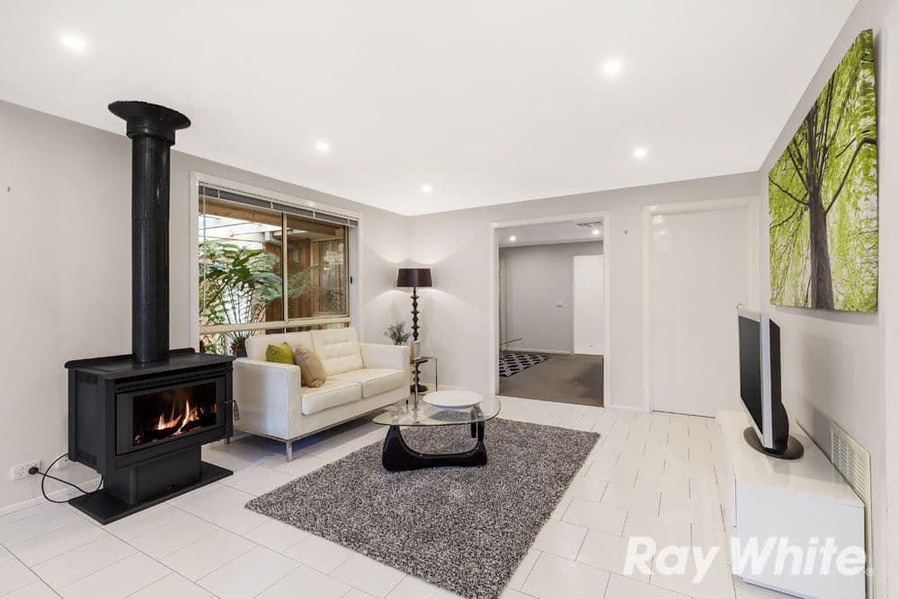 30 Carroll Crescent, Mill Park VIC 3082, Mill Park - Thumbnail 3