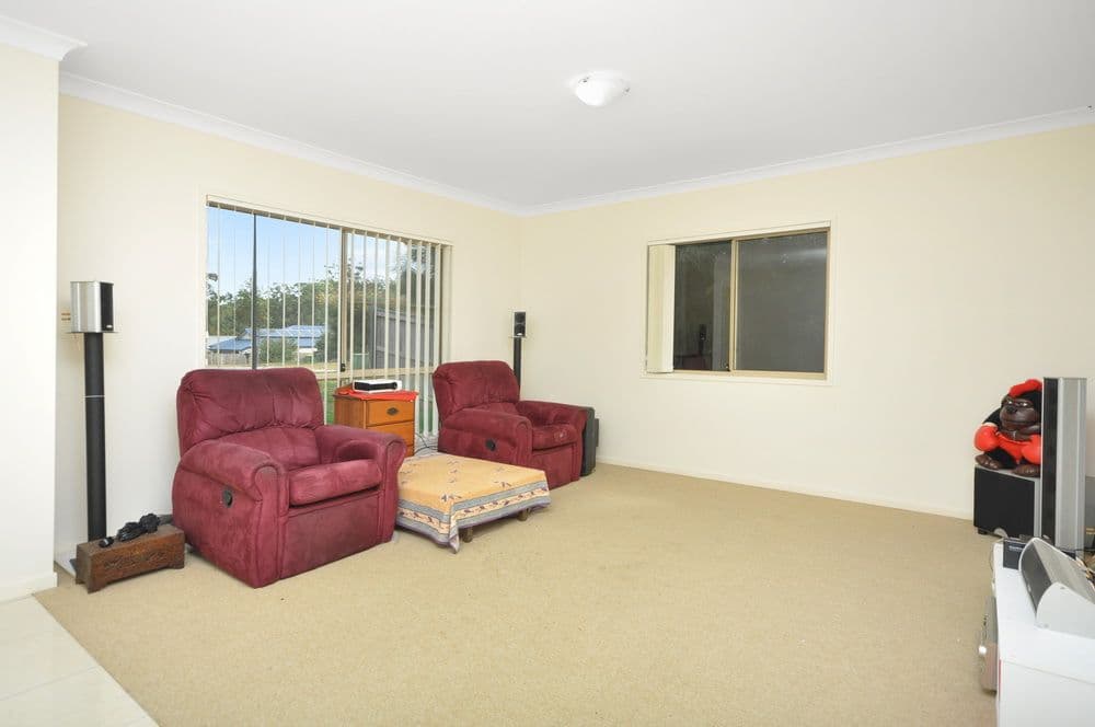 61 Emerald Crescent, SPRINGFIELD QLD 4300, Springfield - Thumbnail 2