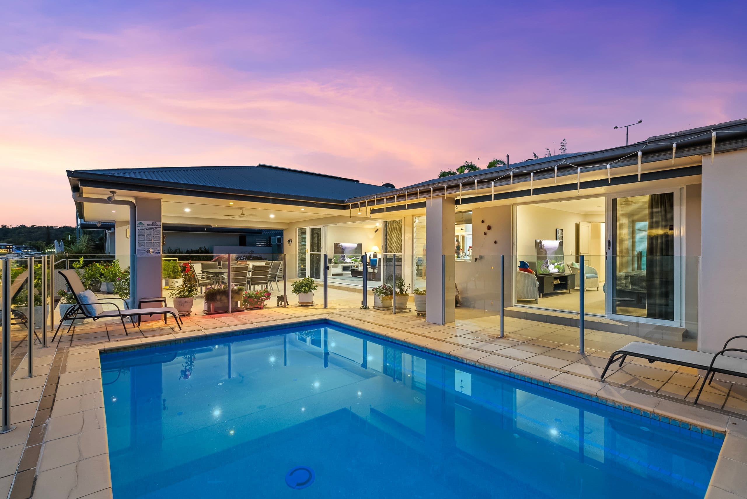 118 Melaleuca Drive, Palm Beach QLD 4221, Palm Beach - Thumbnail 2