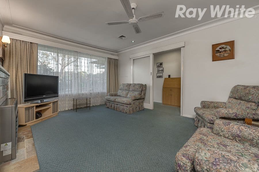 17 Donach Crescent, BUNDOORA VIC 3083, Bundoora - Thumbnail 3
