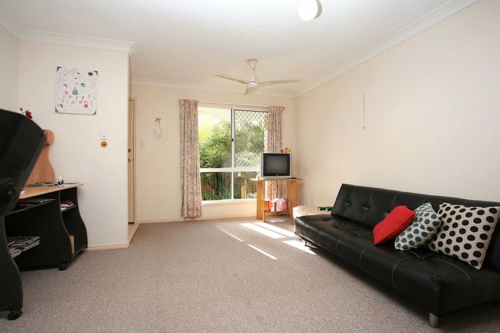 16 Arcadia Street, EIGHT MILE PLAINS QLD 4113, Eight Mile Plains - Thumbnail 2