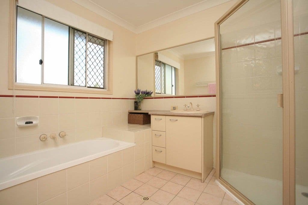 16 Arcadia Street, EIGHT MILE PLAINS QLD 4113, Eight Mile Plains - Thumbnail 7