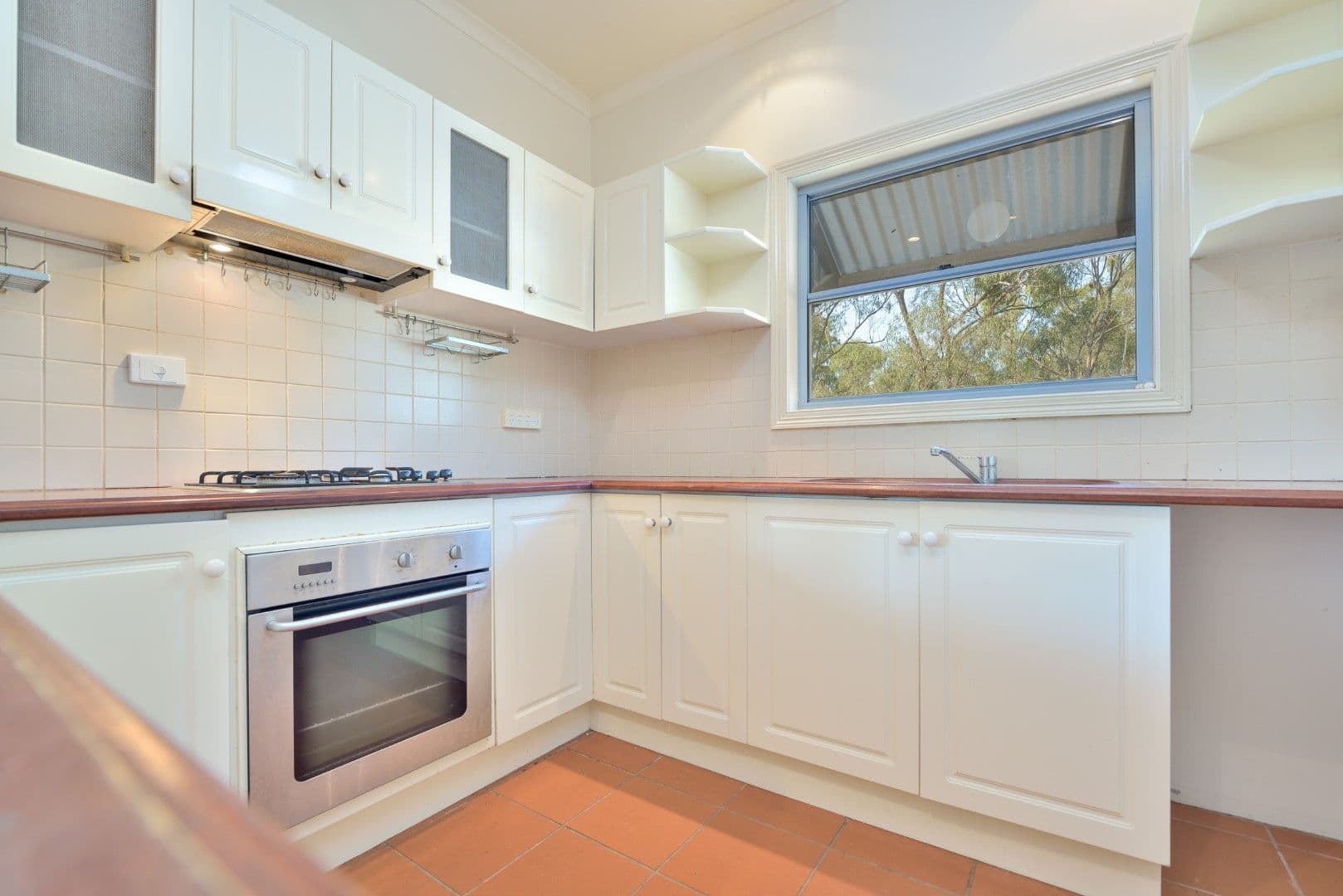130 Flora Drive, Beecher QLD 4680, Beecher - Thumbnail 6