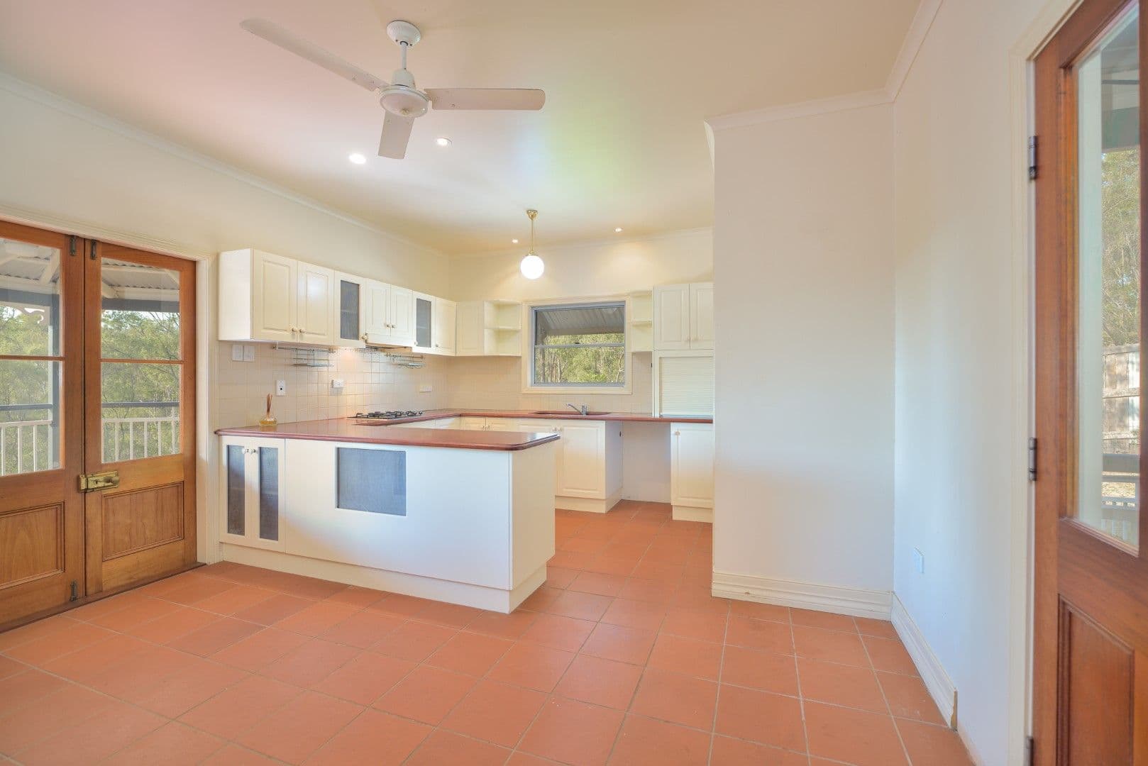 130 Flora Drive, Beecher QLD 4680, Beecher - Thumbnail 7