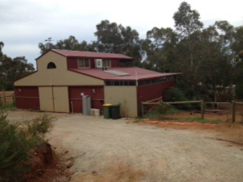 10 Summerfield Place, GOOSEBERRY HILL WA 6076, Gooseberry Hill - Thumbnail 2