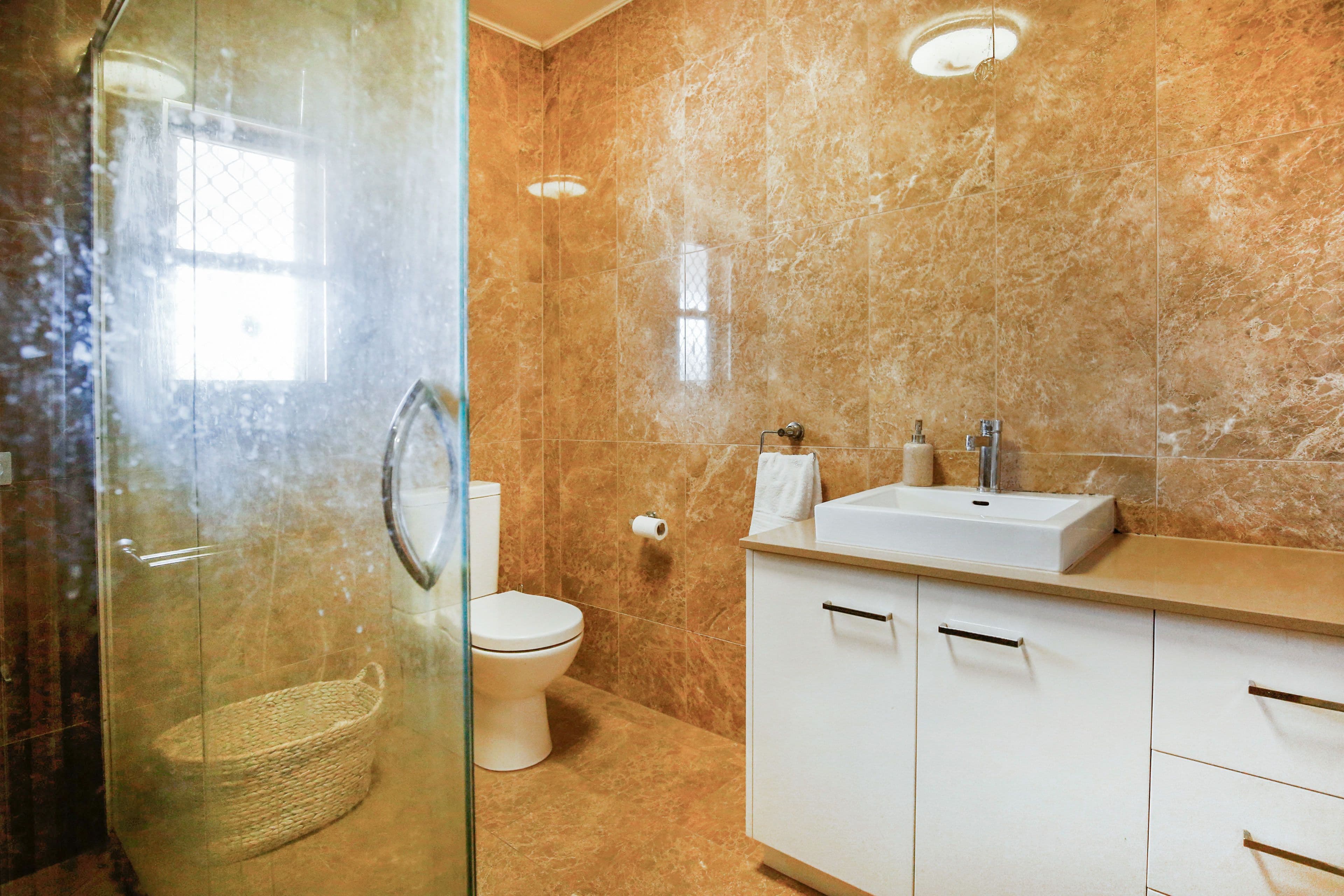 16 Goodwin Street, Currajong QLD 4812, Currajong - Thumbnail 5