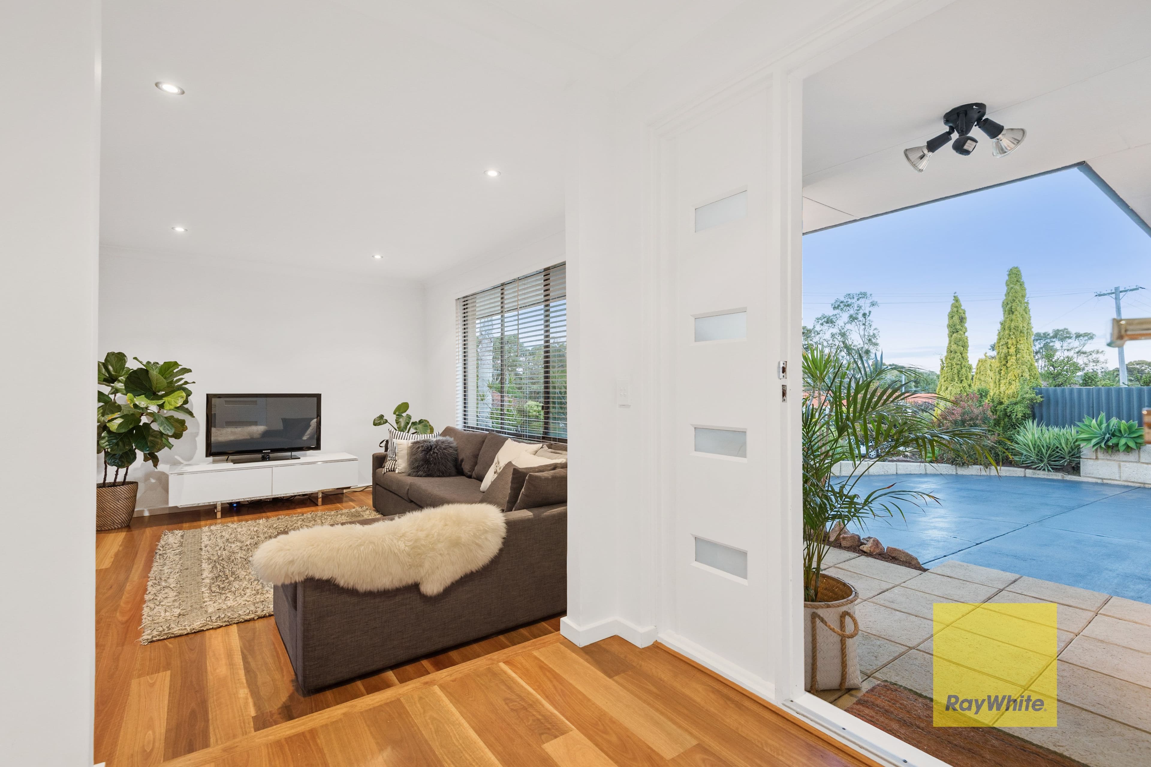 15 Bernard Manning Drive, Duncraig WA 6023, Duncraig - Thumbnail 2