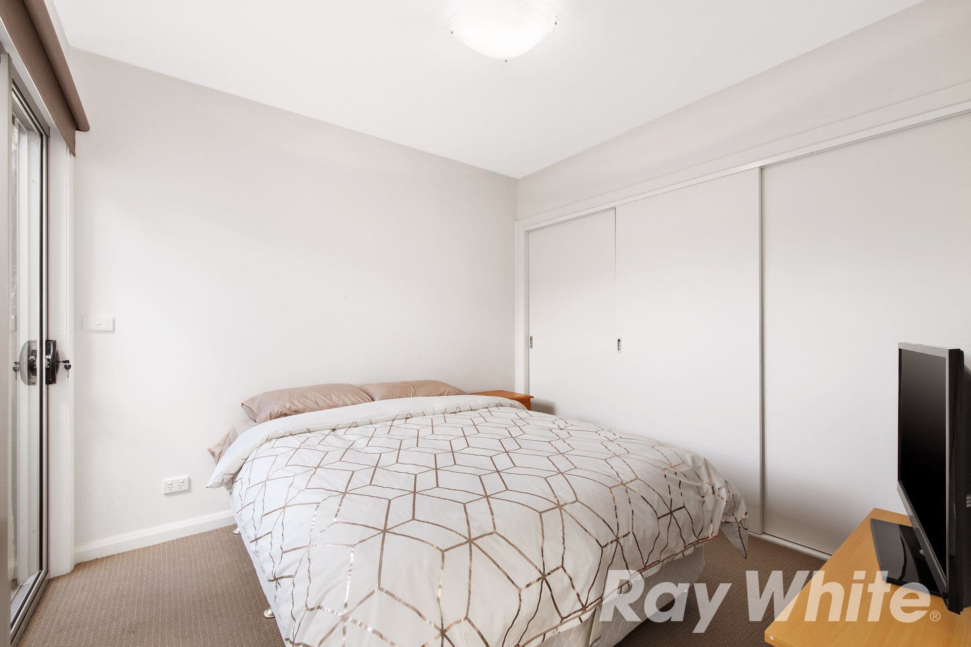 1 Moffat Close, Endeavour Hills VIC 3802, Endeavour Hills - Thumbnail 4