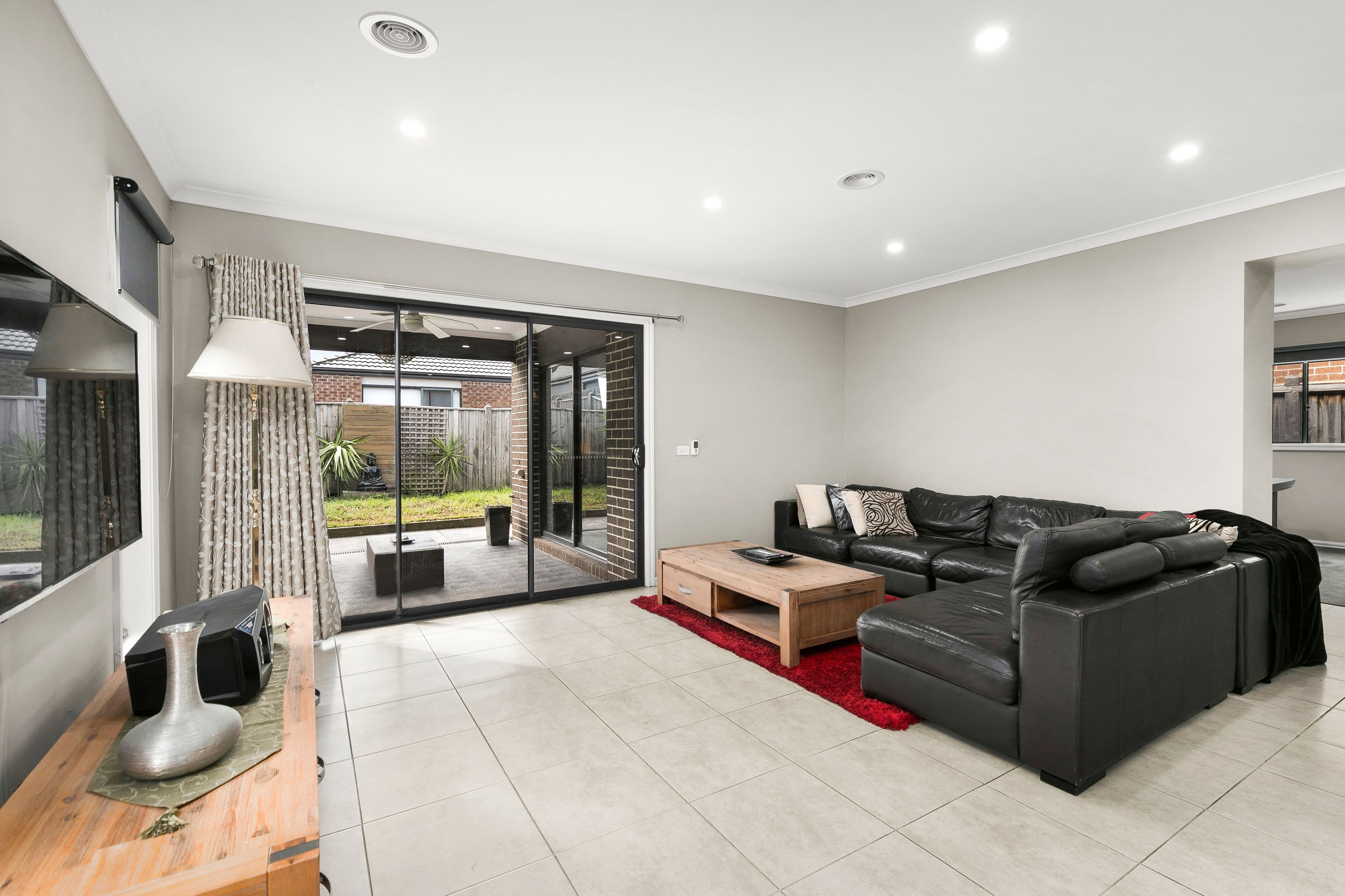666 Grand Boulevard, Mickleham VIC 3064, Mickleham - Thumbnail 3