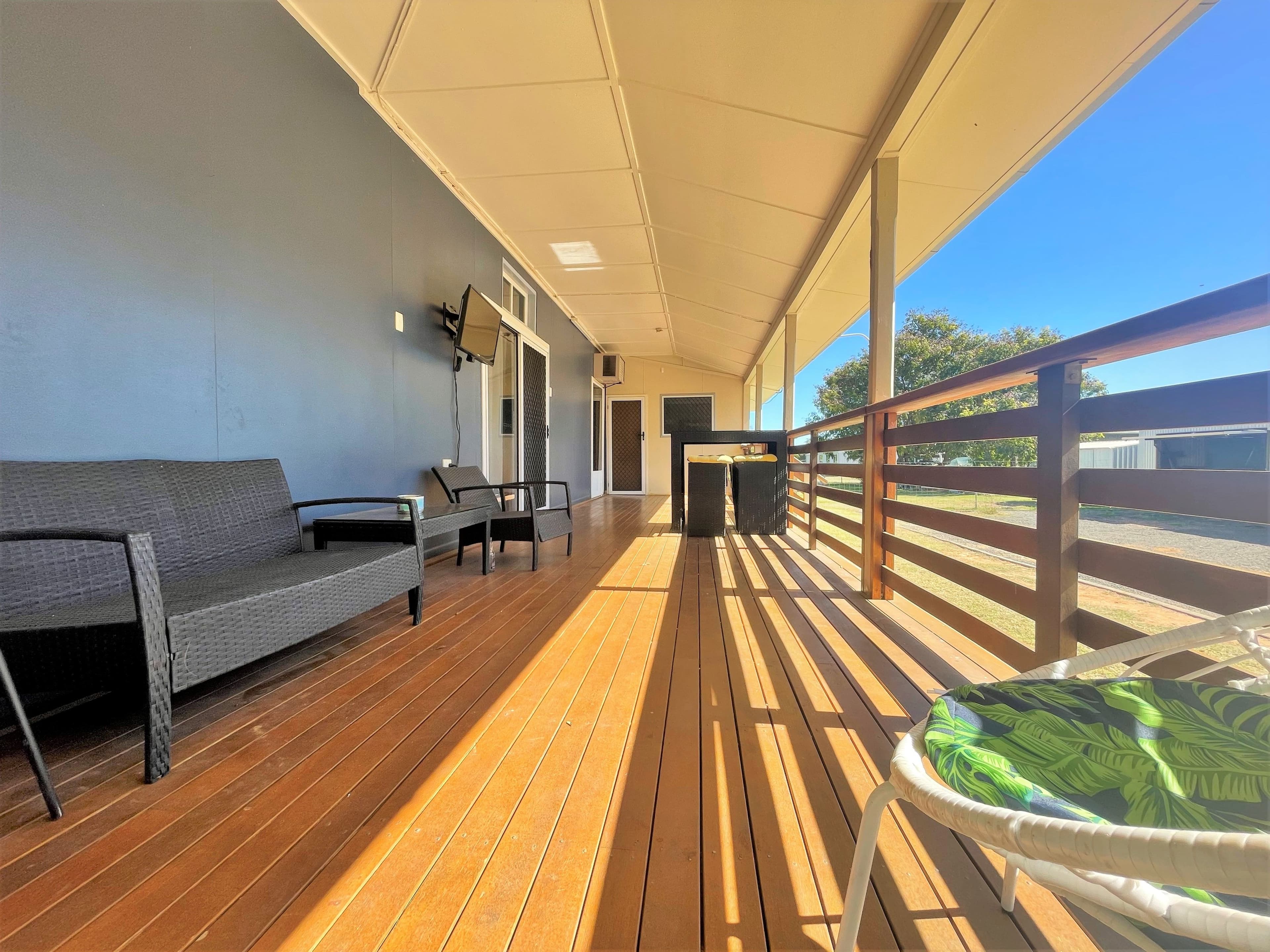 16 Willow Street, Barcaldine QLD 4725, Barcaldine - Thumbnail 2