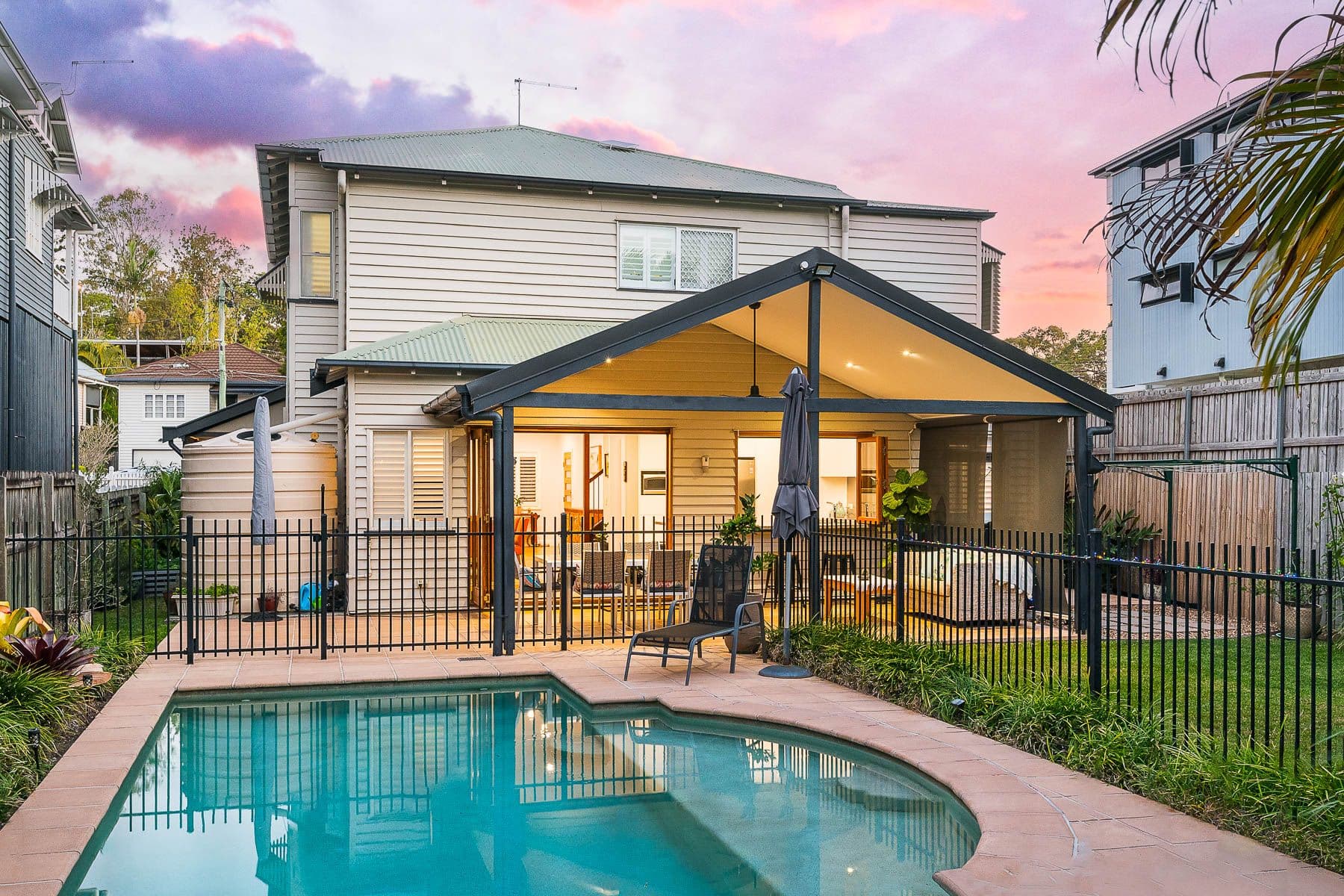 12 Lawson Street, Morningside QLD 4170, Morningside - Thumbnail 2