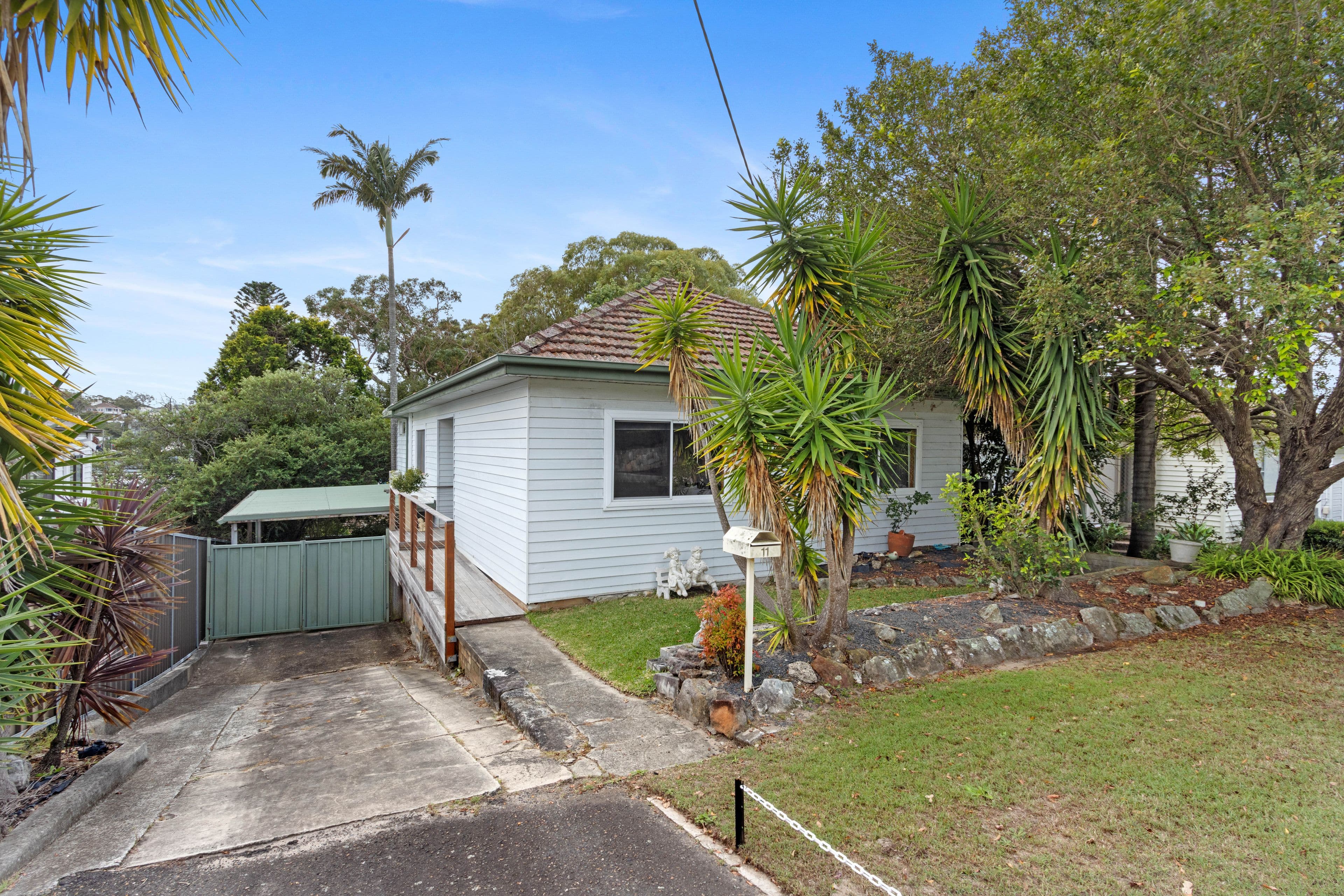 11 Easton Avenue, Sylvania NSW 2224, Sylvania - Image 1