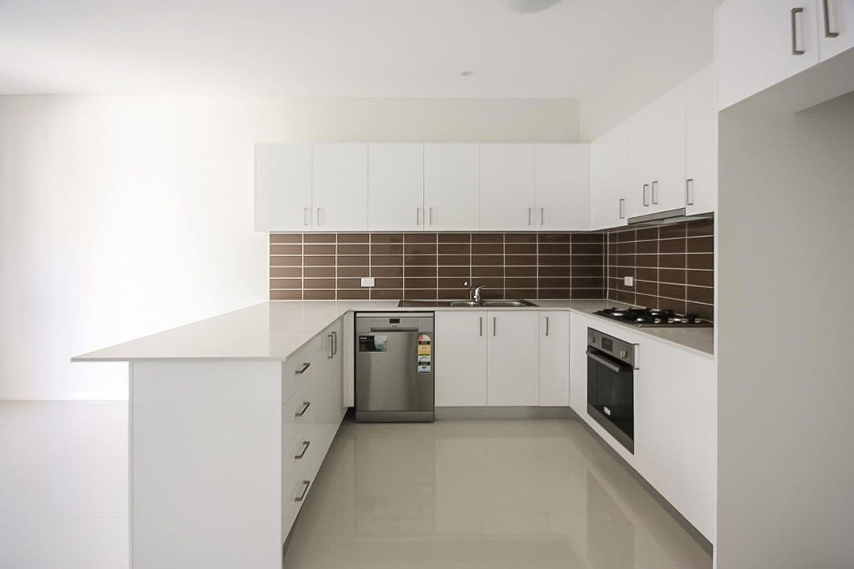221 Waterworth Drive, Mount Annan - Thumbnail 4