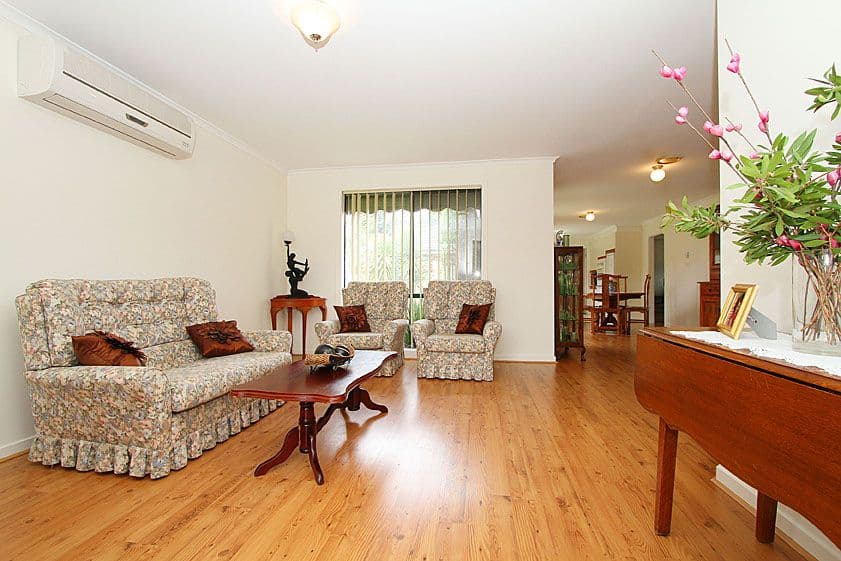 26 Allwyn Crescent, MILL PARK VIC 3082, Mill Park - Thumbnail 4