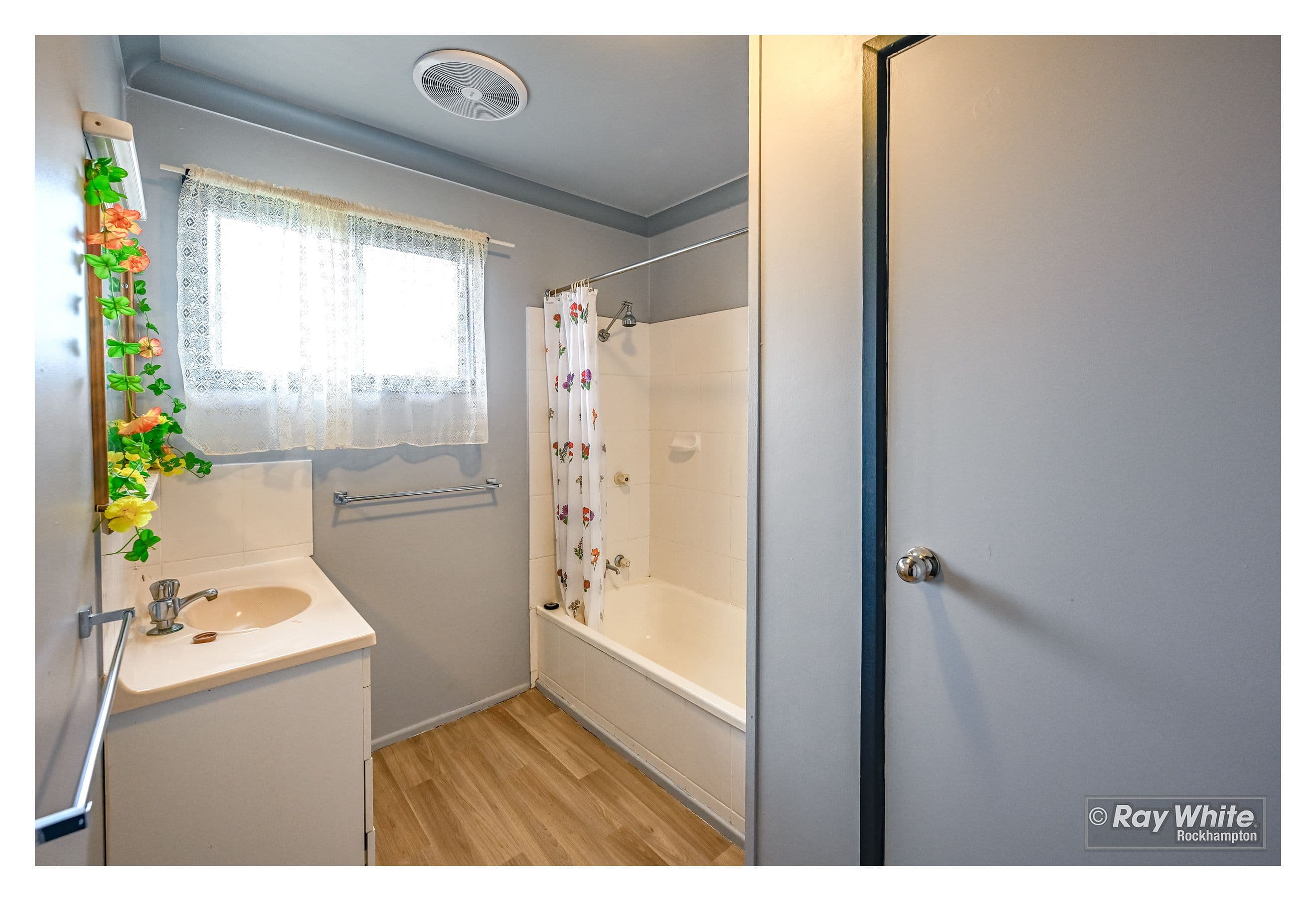 20 Stenlake Avenue, Kawana QLD 4701, Kawana - Thumbnail 5