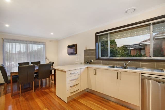 63 Broadhurst Avenue, Reservoir VIC 3073, Reservoir - Thumbnail 5
