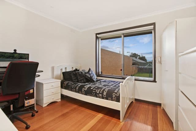 63 Broadhurst Avenue, Reservoir VIC 3073, Reservoir - Thumbnail 7