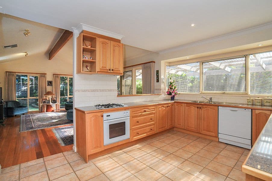 60 Glenburnie Road, VERMONT VIC 3133, Vermont - Thumbnail 4