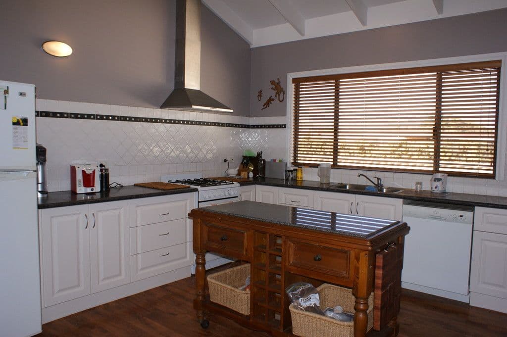 4 Short Street, Dongara WA 6525, Dongara - Thumbnail 2