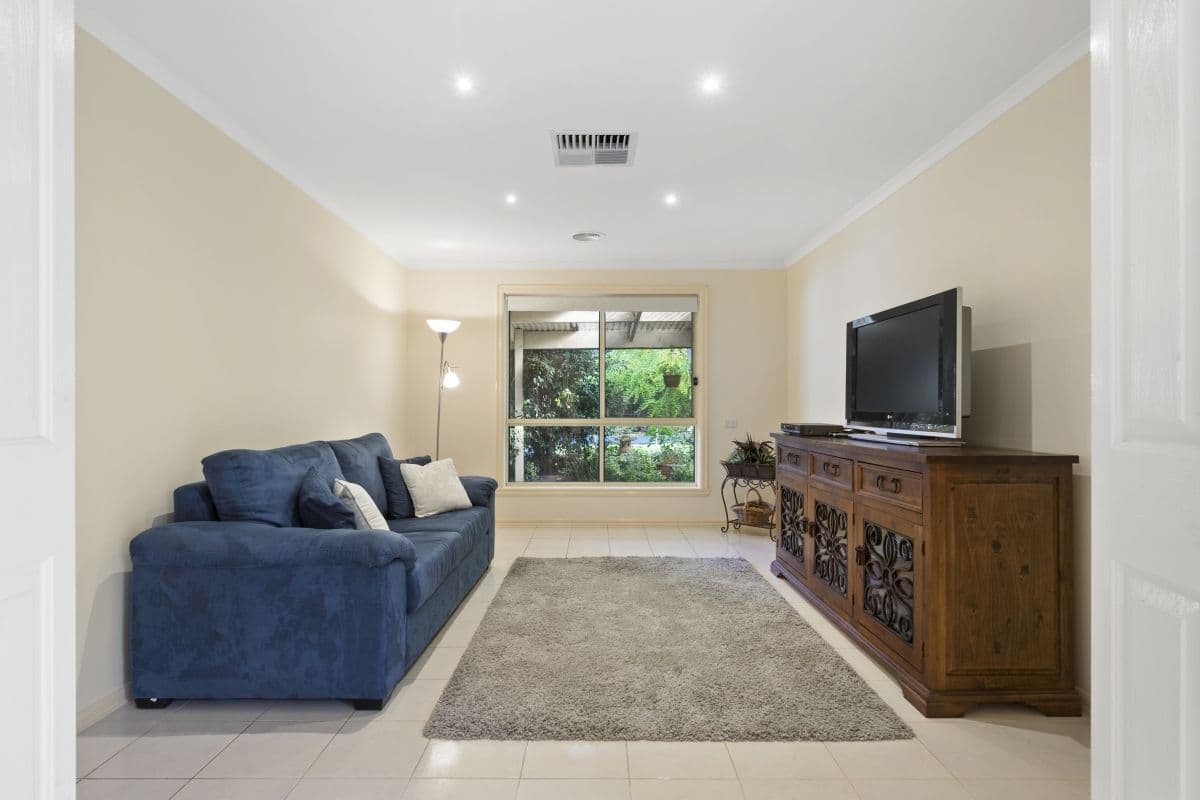 5 Lauderdale Drive, Tarneit VIC 3029, Tarneit - Thumbnail 2