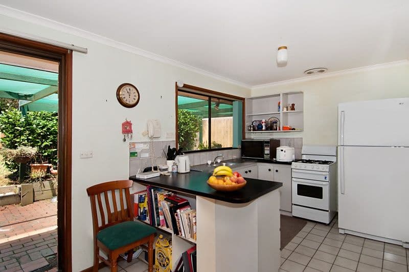 24 Thornbill Drive, CARRUM DOWNS VIC 3201, Carrum Downs - Thumbnail 2