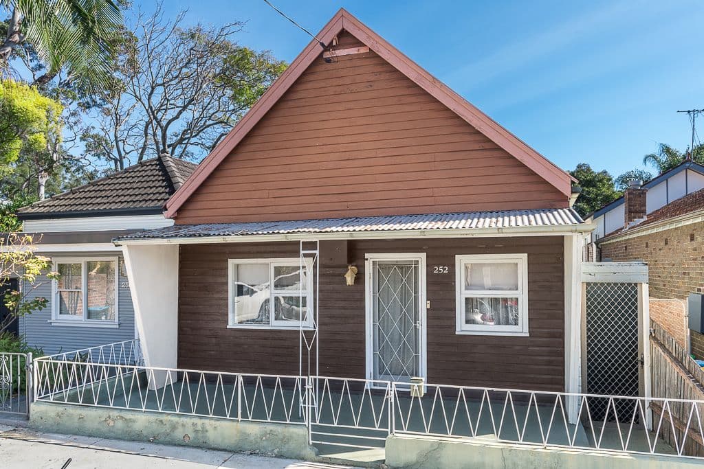 252 Young Street, Annandale - Image 1