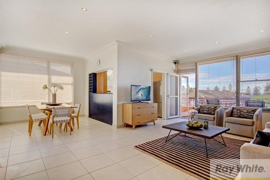 132 Chuter Avenue, RAMSGATE BEACH NSW 2217, Ramsgate Beach - Thumbnail 2