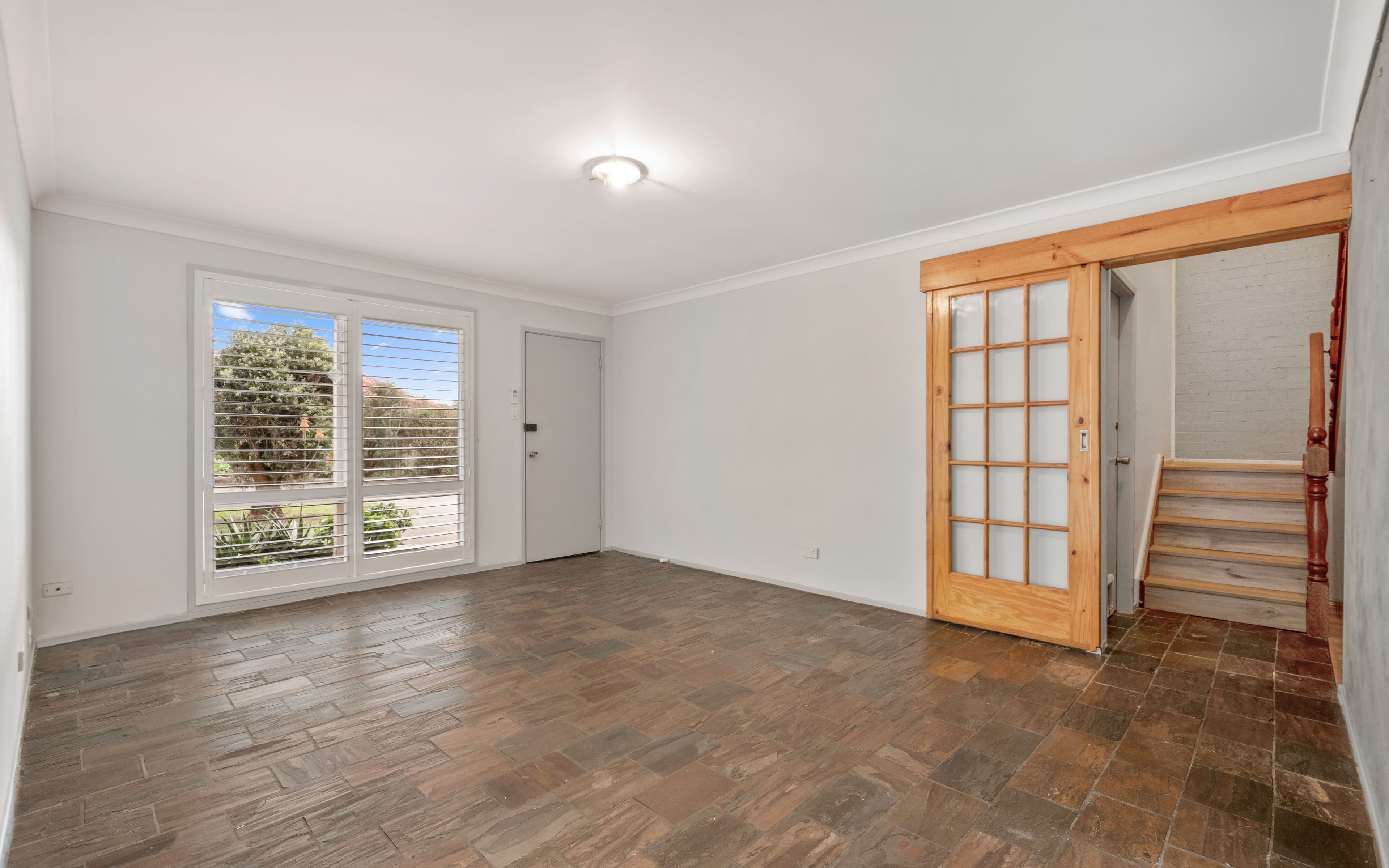12 Parliament Road, Macquarie Fields NSW 2564, Macquarie Fields - Thumbnail 2