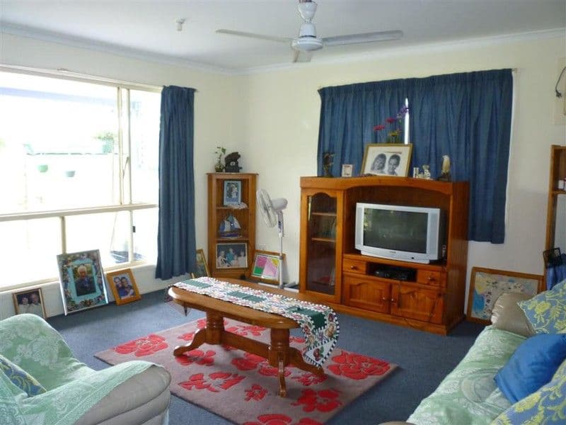 10 Pentas Drive, Bongaree, QLD, 4507, Bongaree - Thumbnail 3