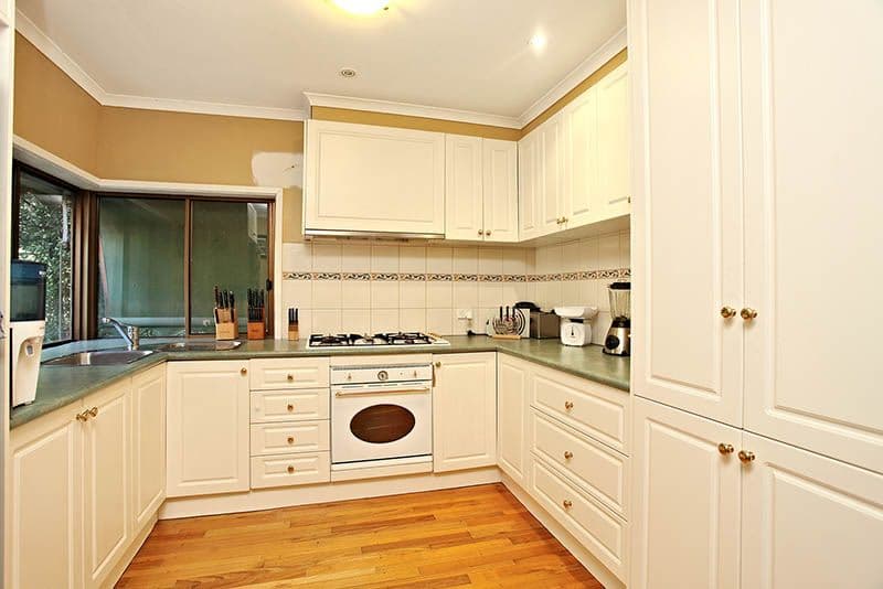 9 Worcester Street, LILYDALE VIC 3140, Lilydale - Thumbnail 2