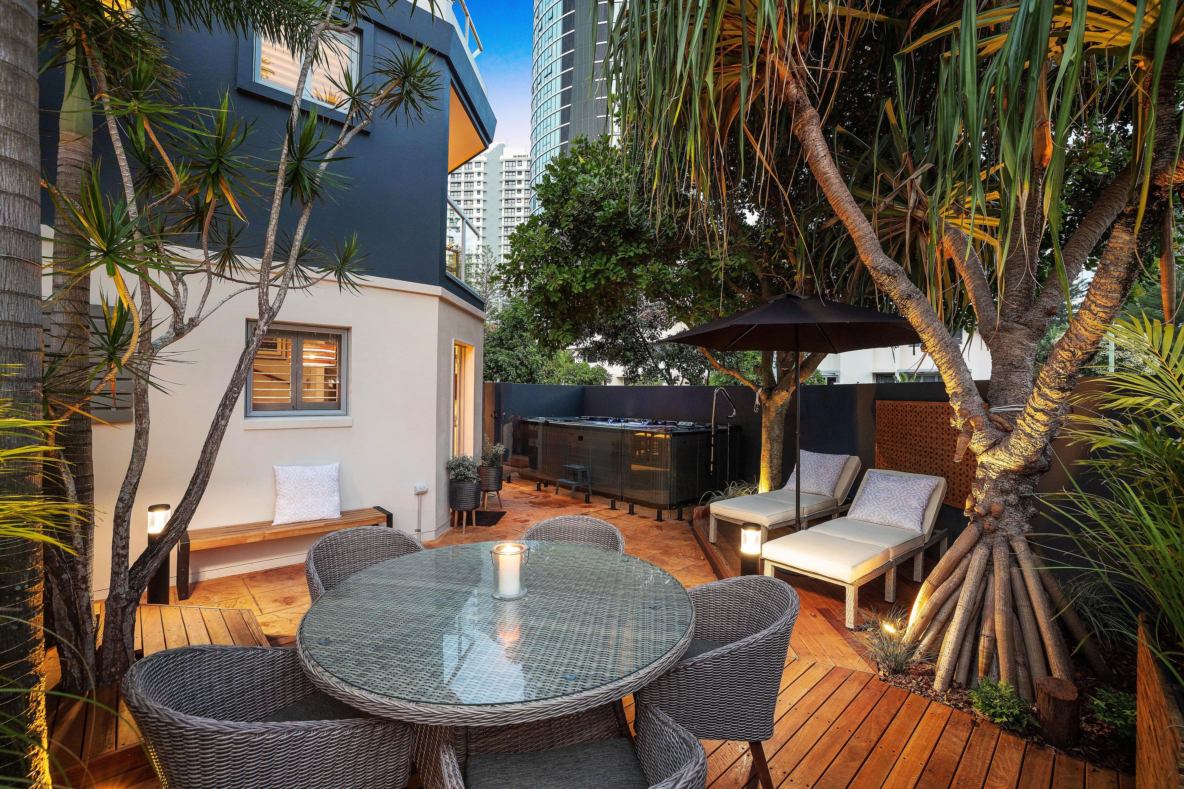 176 Surf Parade, Broadbeach QLD 4218, Broadbeach - Thumbnail 3