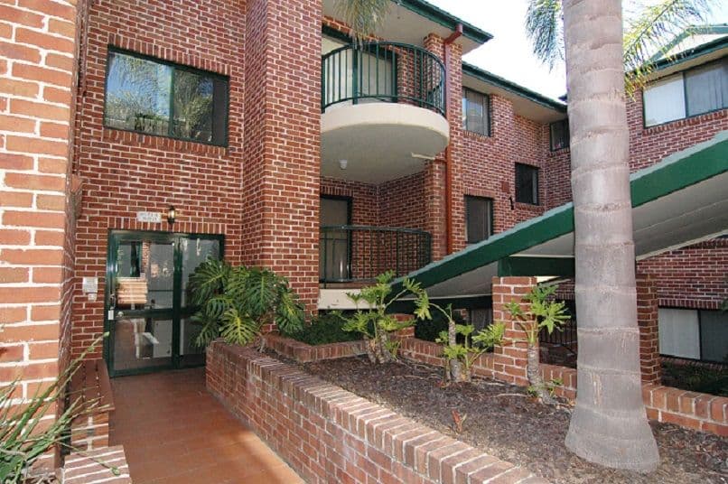 28-32 Bridge Road, HORNSBY NSW 2077, Hornsby - Thumbnail 2